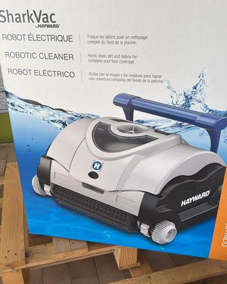 Robottino per pulizia piscina