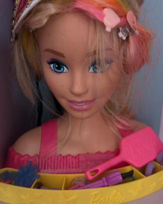 Barbie per truccare e fare capelli