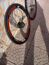 Coppia ruote 40mm. Carbon Look. Motore My E-bike 