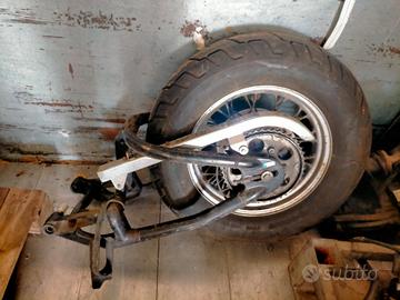 Forcellone con ruota Honda Shadow VT 600