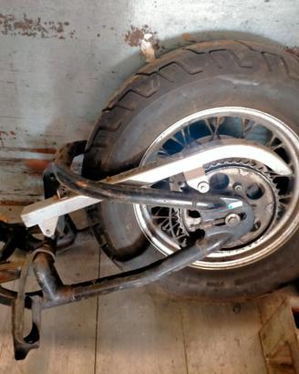 Forcellone con ruota Honda Shadow VT 600