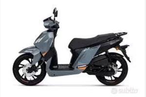 Peugeot Tweet 200 - 2024