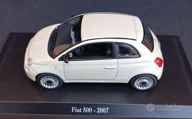FIAT 500 del 2007 scala 1/43, nuova