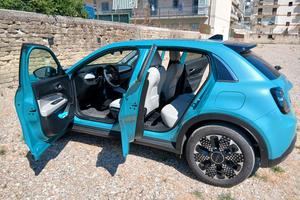 Fiat 600 Hybrida (Laprima) 