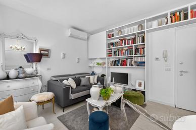 2 LOCALI A DESENZANO DEL GARDA