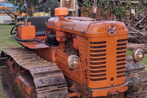 Trattore cingoli OM 50 C