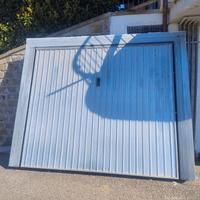 porta basculante per garage 