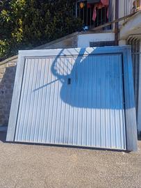 porta basculante per garage 