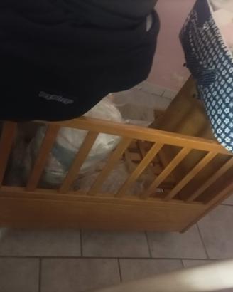 Culla in legno massiccio completa di materasso