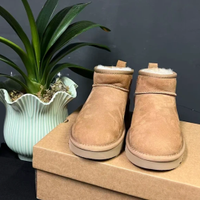 Stivaletti corti donna UGG Ultra Mini EU 38