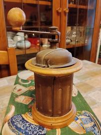 Macinacaffè d'Epoca