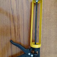 pistola per sigillare