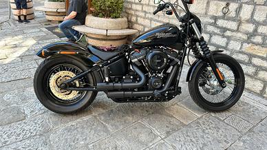 Harley Davidson softail steet bob 107