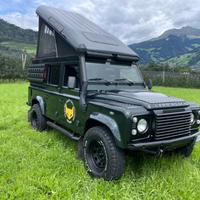 Land Rover Defender 90 2.4 TD4 Station Wagon SE
