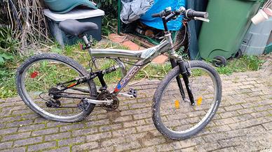 Bicicleta telaio alluminio 