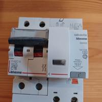 differenziale magnetotermico b Ticino 