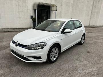 VOLKSWAGEN Golf 1.5 TGI DSG 5p. Business BlueMot