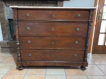 Comó da camera con marmo rosa