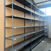 Scaffale magazzino