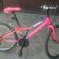 Mountain bike ragazza