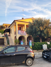 Villa bifamiliare