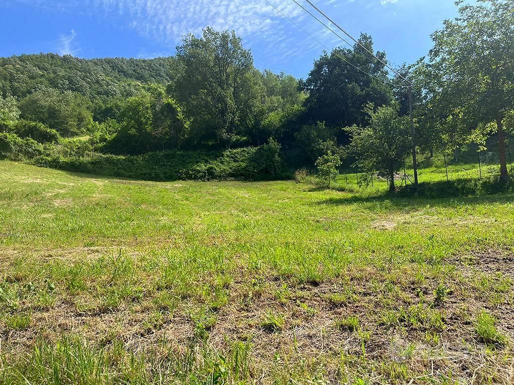 Terreno di 1500 m² a Tizzano Val Parma - Vista 3