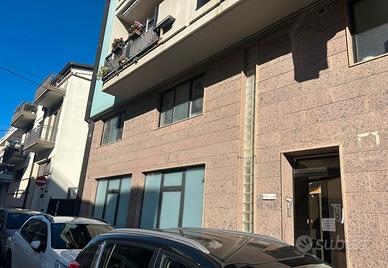 UFFICIO in centro BA003622