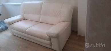 Divano in vera pelle