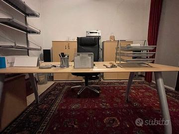 scrivania per ufficio