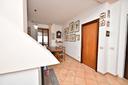 ampio-appartamento-con-cantina-e-garage