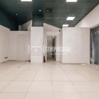 Negozio a Como Via Oltrecolle 1 locali