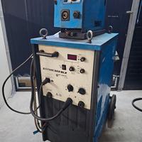 Saldatrice a filo trifase 