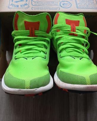 Scarpe chiodate atletica leggera