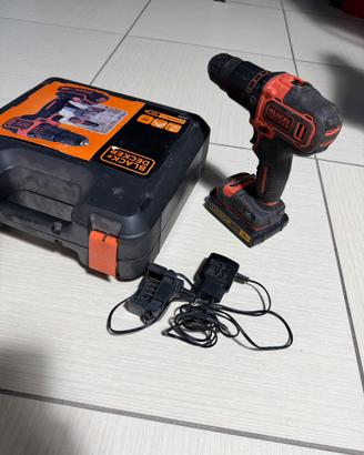 Trapano avvitatore a percussione Black+Decker 18V