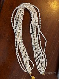 Collana di perle con gancio in oro