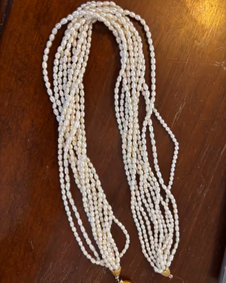Collana di perle con gancio in oro