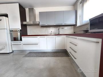 CUCINA/SOGGIORNO 