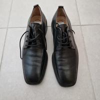 Scarpe nere Bata 