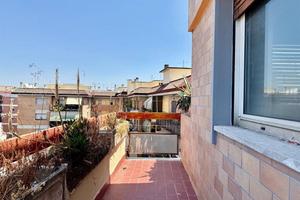 Appartamento di 98 m² con 3 locali e box auto a Ro