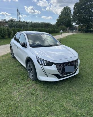 Peugeot e208 Pack