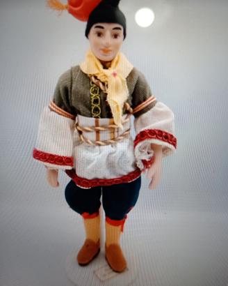 Bambola vintage da collezione costume Abruzzo