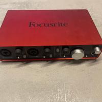 Focusrite Scarlett 2i4
