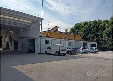 Immobile in asta di 2500 m² a Roncoferraro