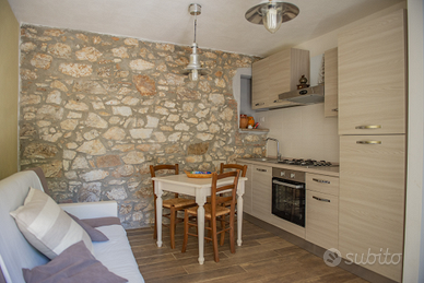 Appartamento nel verde vicino al mare ad AGOSTO