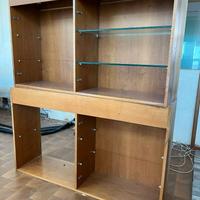 ARREDAMENTO PER NEGOZIO