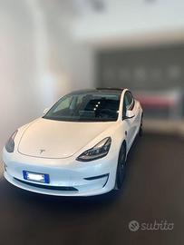 Tesla Model 3 - 2021 Longa Range AWD