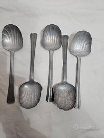 Cucchiai vintage da portata 