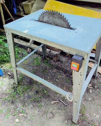 Circolare a 220 volt