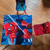 Tavolo per bambino con 2 sedie in legno,Spiderman