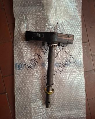 Piantone sterzo Agility 16+